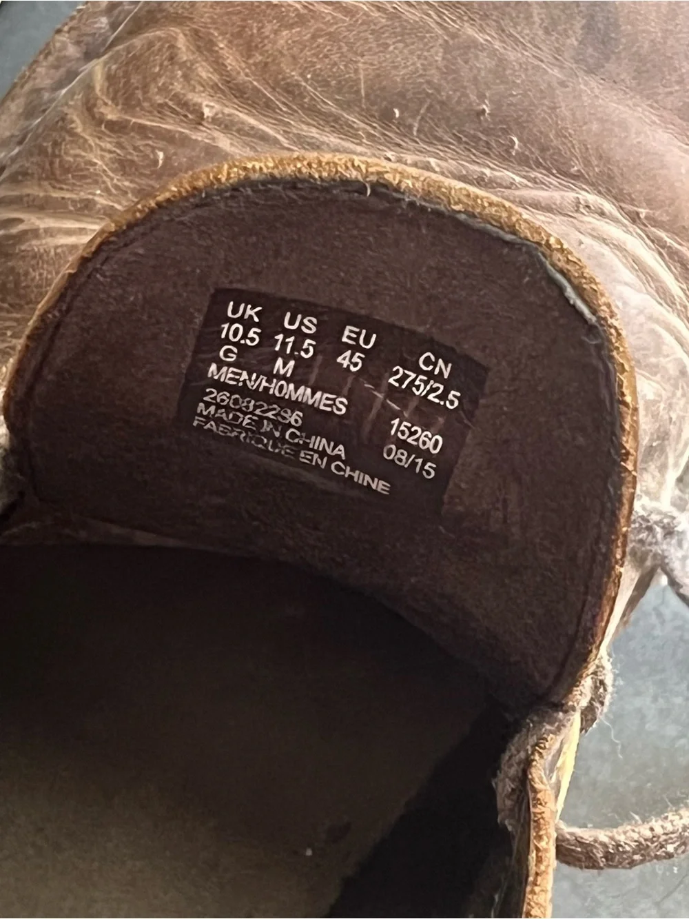 Clarks Men's Tan Brown Leather Chukka Boots